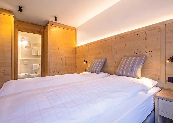 Sass Blanch Gasthof *